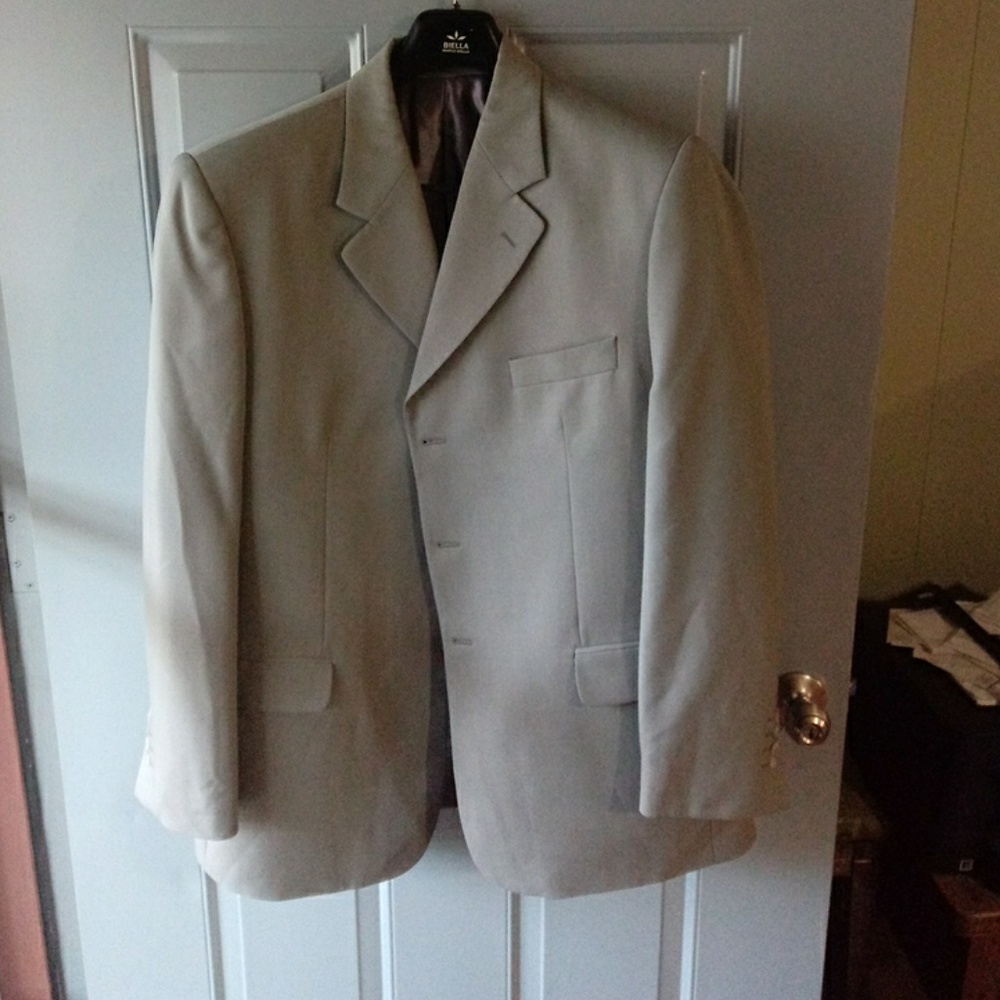 Alferedo Gutti suit jacket